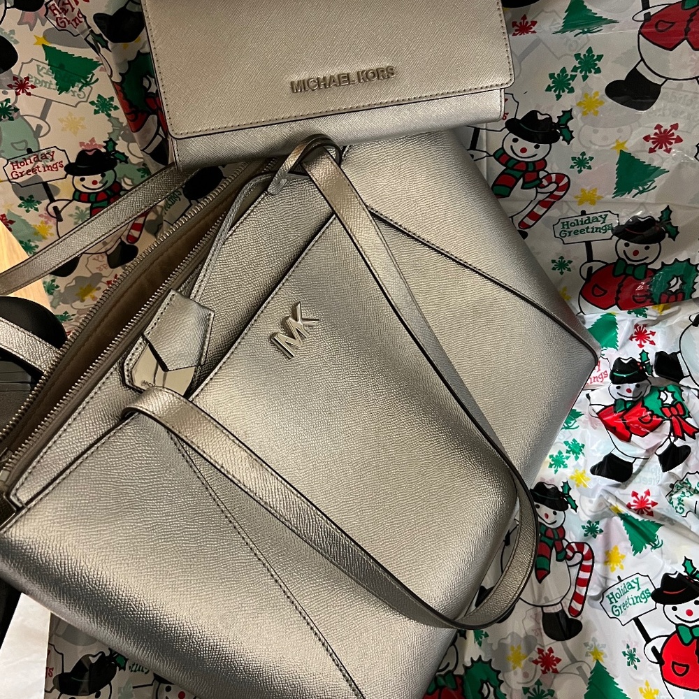 MK tote with matching wallet